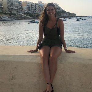 Meet your Posher, Madie